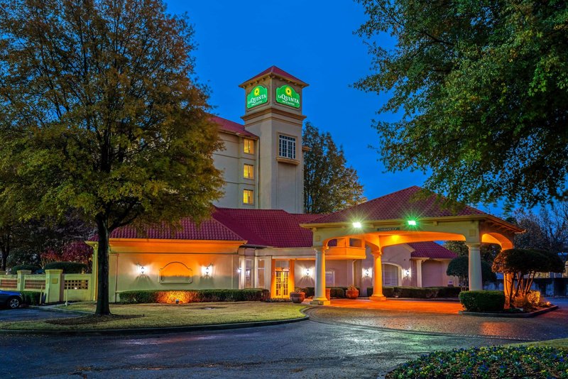 holiday inn express and suites memphis east by ihg