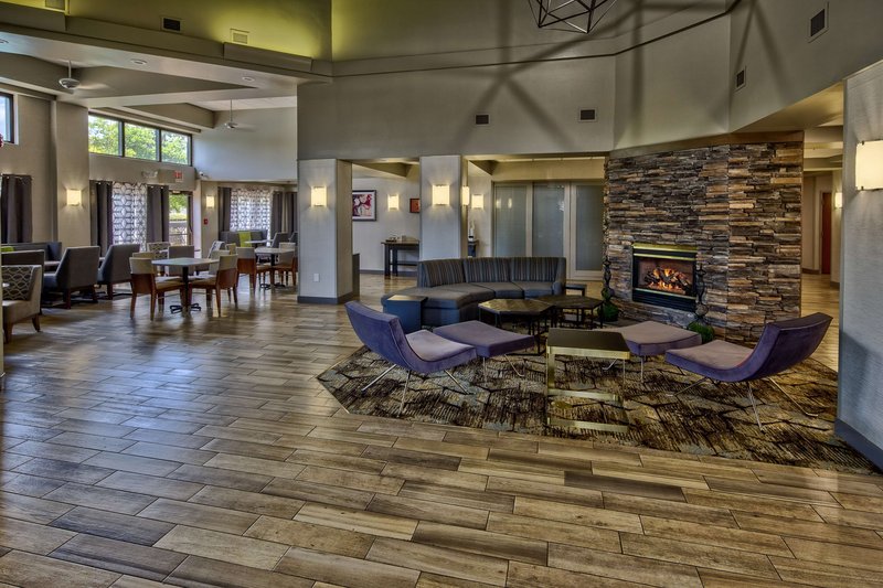 hampton inn and suites memphis wolfchase galleria