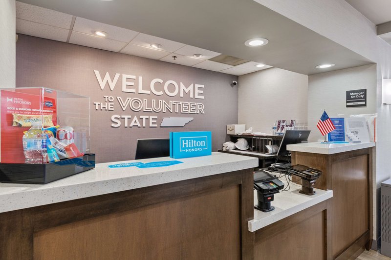 hampton inn and suites memphis wolfchase galleria