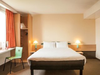 Ibis Lyon Caluire Cite Internationale,Lyon>>Caluire-Et-Cuire,3 star