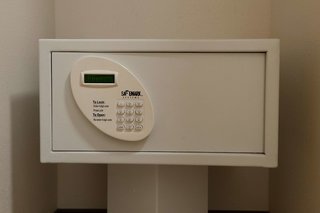 red roof inn plus long island garden city