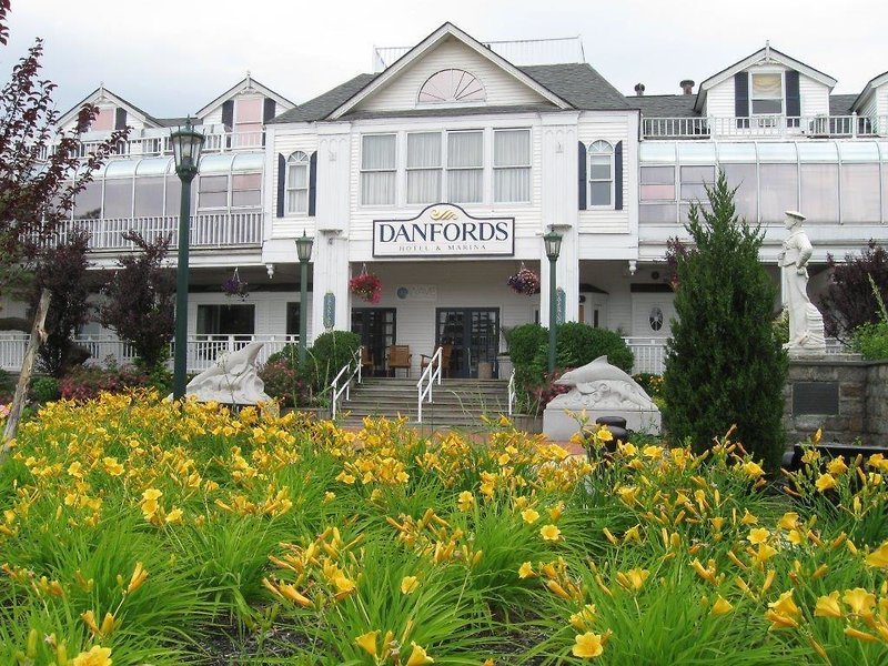 Danfords Hotel And Marina