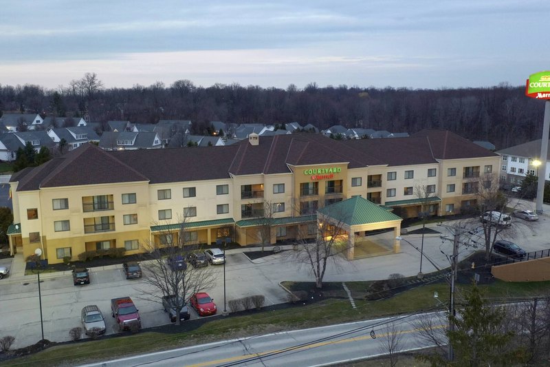 Courtyard By Marriott Cleveland Willoughby