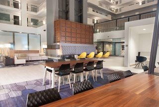 Embassy Suites By Hilton Raleigh Crabtree,North Carolina>>House Creek,4 star