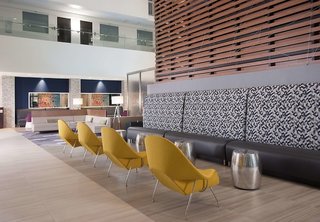 Embassy Suites By Hilton Raleigh Crabtree,North Carolina>>House Creek,4 star