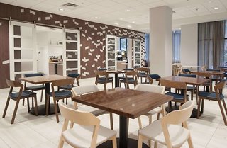 embassy suites by hilton raleigh crabtree