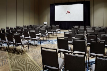 Raleigh Marriott Crabtree Valley,House Creek>>Charlotte,4 star