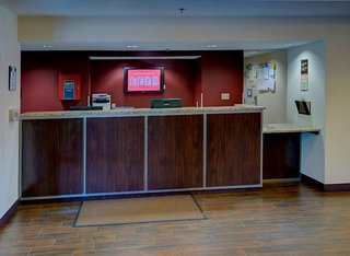 red roof inn plus raleigh downtown ncsu conv center
