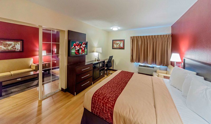 red roof inn plus raleigh downtown ncsu conv center