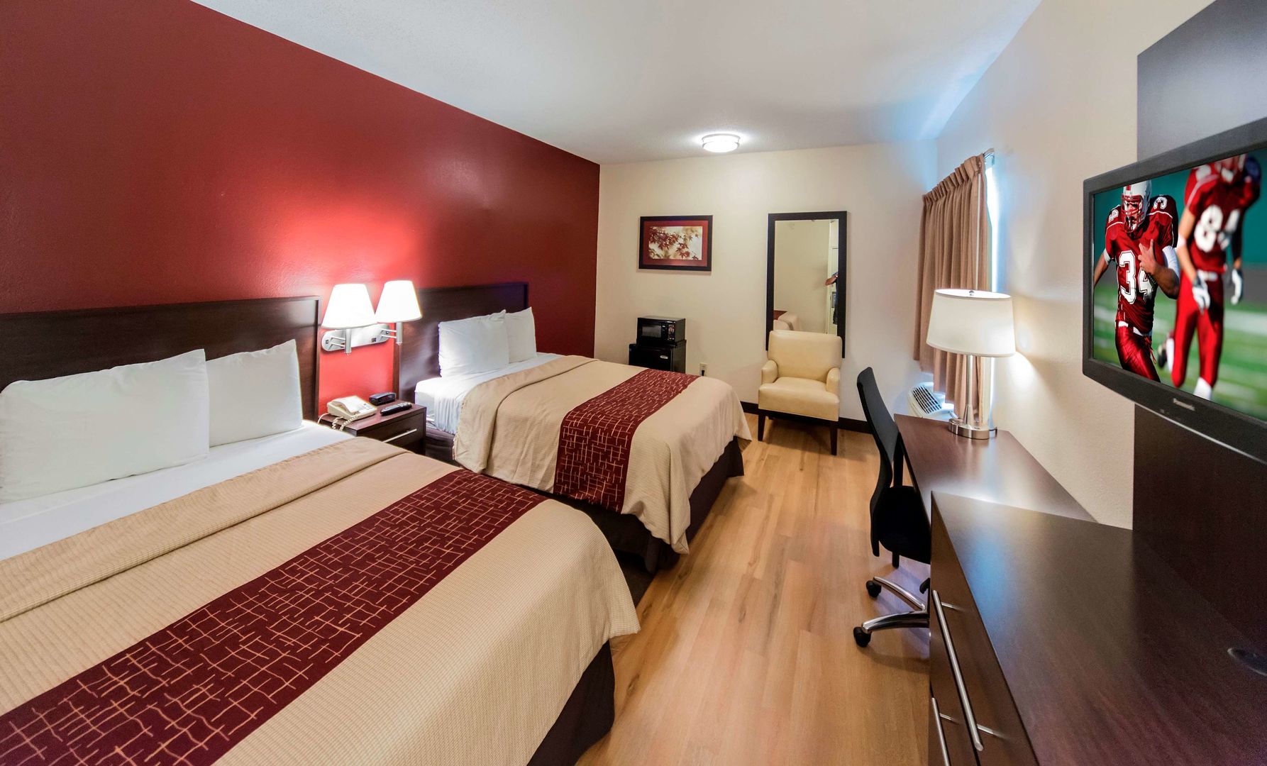 red roof inn plus raleigh downtown ncsu conv center