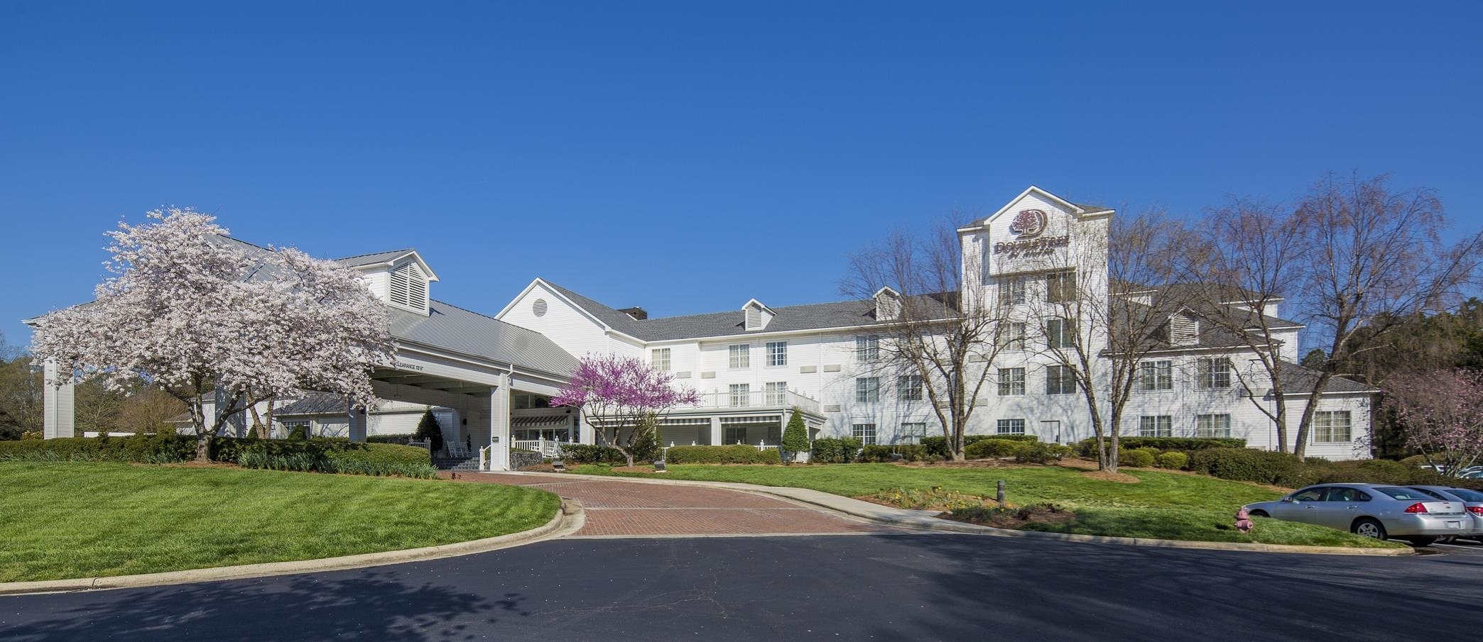 doubletree by hilton raleigh durham aprt research triangle