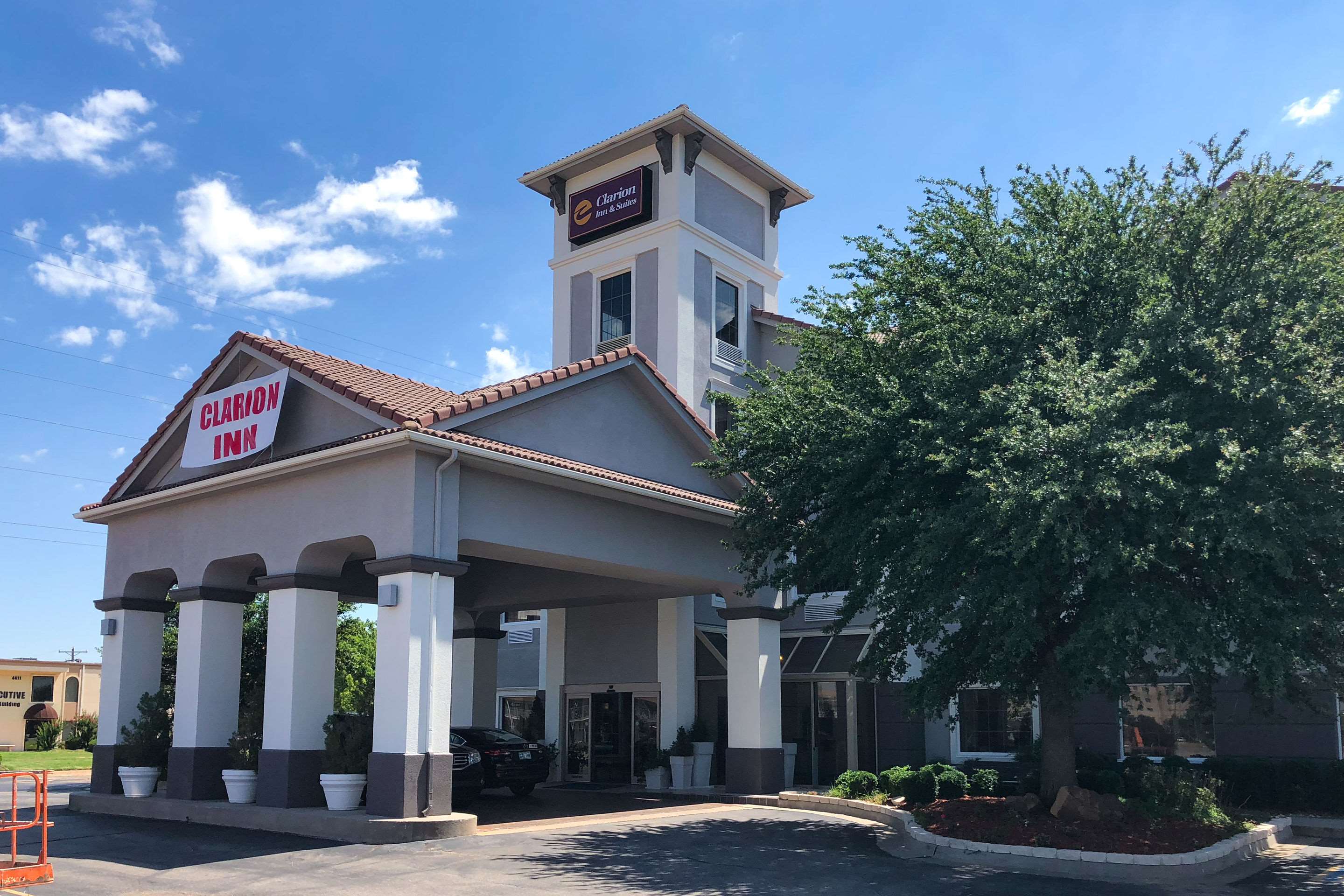 oyo townhouse oklahoma city airport