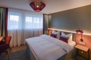 Hotel Bohler,Near Mercedes Benz Factory,4 star