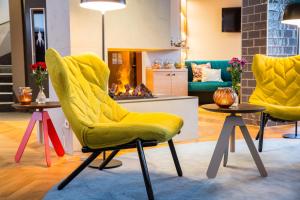 Hotel Bohler,Near Mercedes Benz Factory,4 star