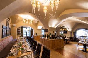 Hotel Goldener Adler, Bw Signature Collection,Tyrol>>Innsbruck,4 star