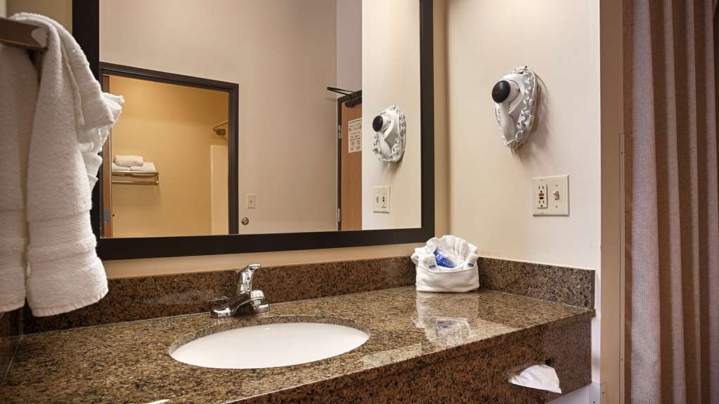 best western plus albert lea i 90 i 35 hotel