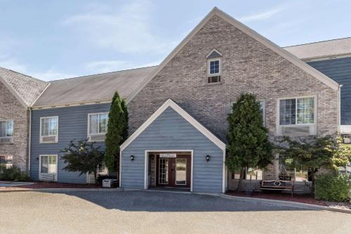 Baymont By Wyndham Mequon Milwaukee Area,Mequon>>Brown Deer,3 star