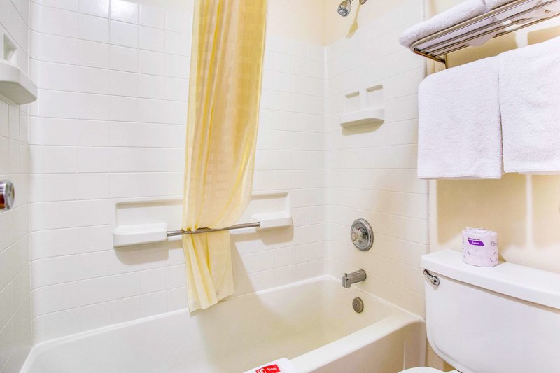 econo lodge inn and suites albuquerque east i 40 eubank exit