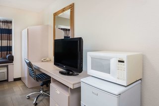 Microtel Inn & Suites By Wyndham Sainte Genevieve,Menard>>Festus,3 star