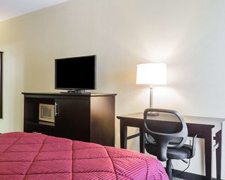 Quality Inn & Suites North Montgomery,Alabama>>Montgomery,3 star
