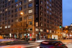 21C Museum Hotel Chicago,Near Michigan Avenue,4 star