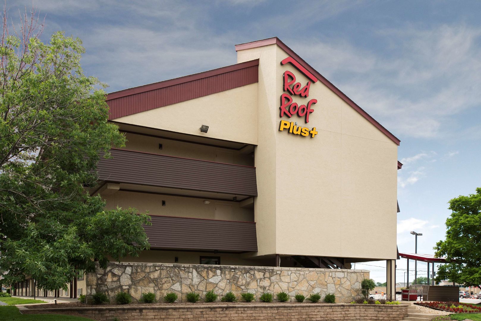 red roof inn plus chicago naperville