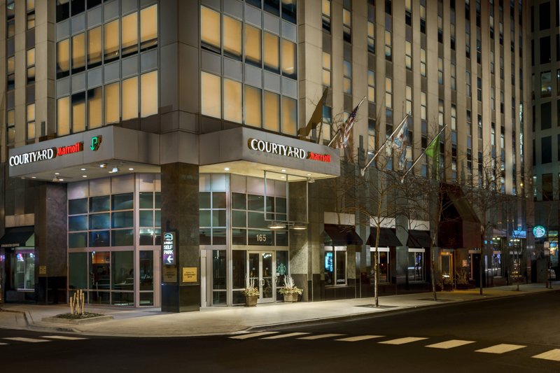 courtyard by marriott chicago magnificent mile