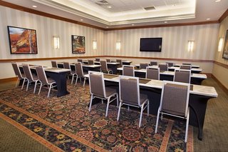 Hilton Chicago/Oak Brook Suites,Freeport>>Chicago,4 star