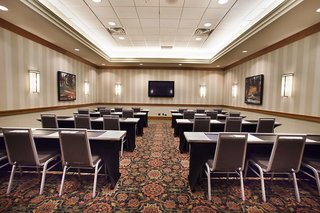 Hilton Chicago/Oak Brook Suites,Freeport>>Chicago,4 star