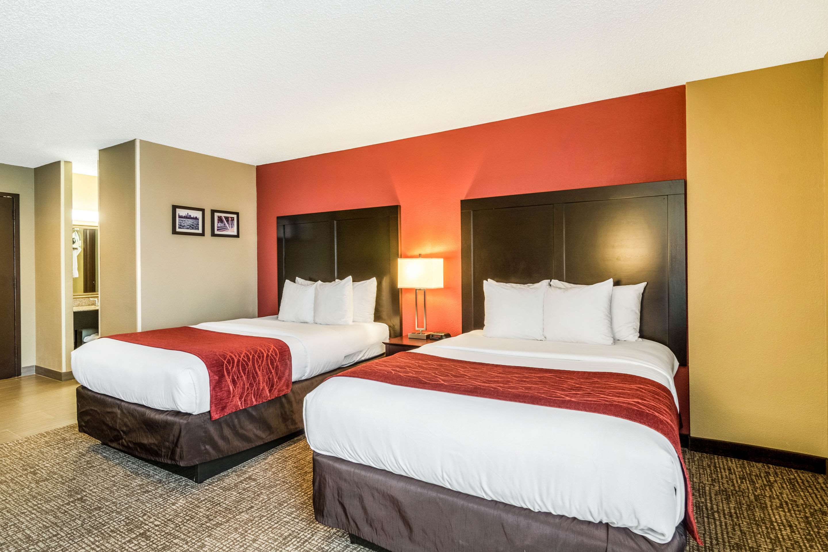 comfort inn convention center chicago ohare airport