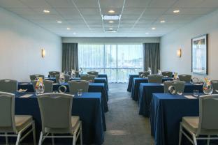 renaissance chicago ohare suites hotel
