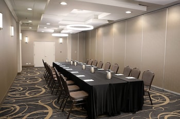 holiday inn chicago ohare area by ihg