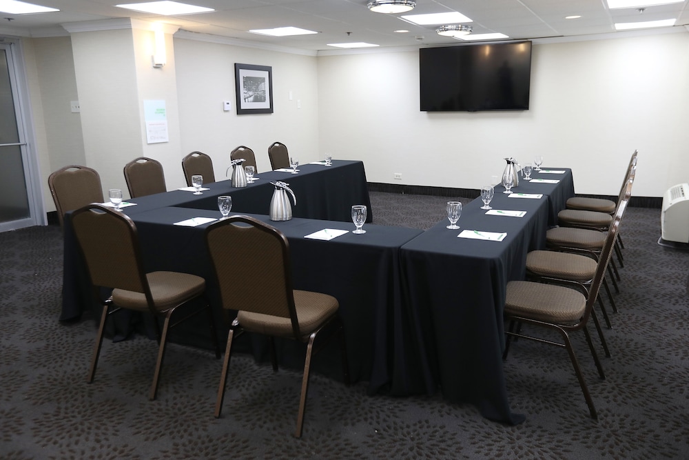 holiday inn chicago ohare area by ihg