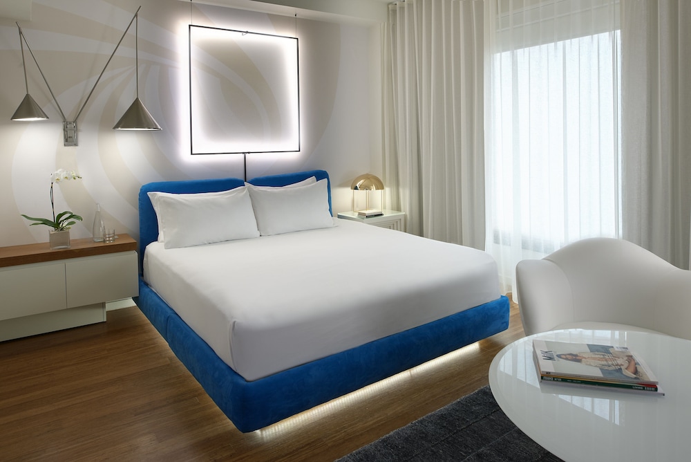 the valorian los angeles curio collection by hilton
