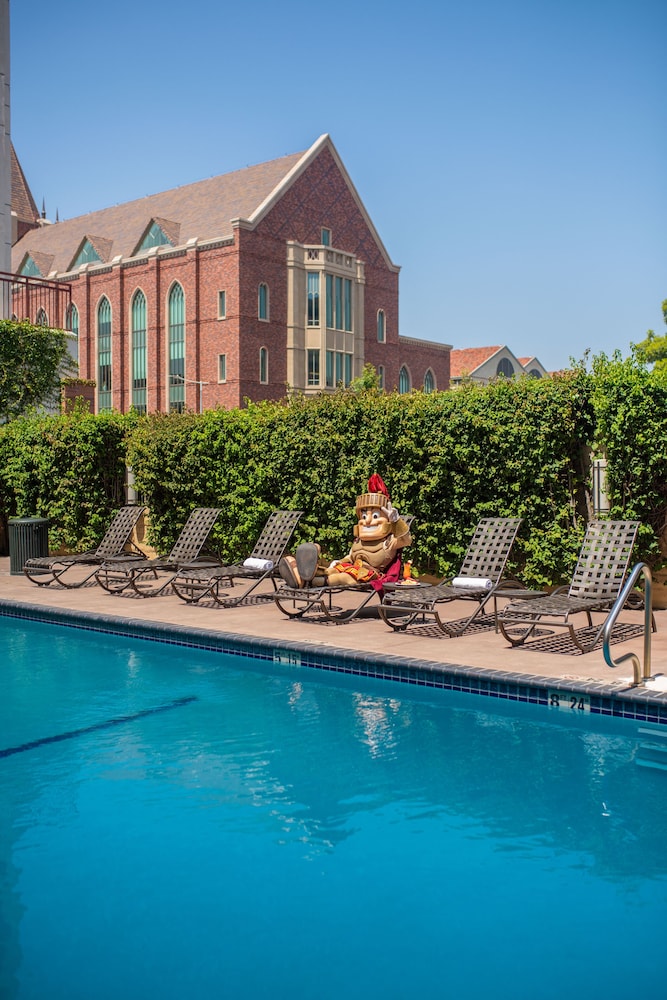 usc hotel