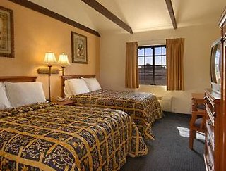 Cabana Inn & Suites,Los Angeles>>Long Beach,3 star