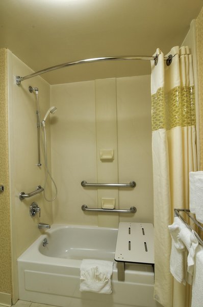 hampton inn los angeleswest covina