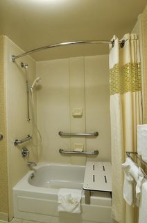 hampton inn los angeleswest covina