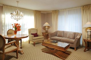 beverly hills plaza hotel and spa