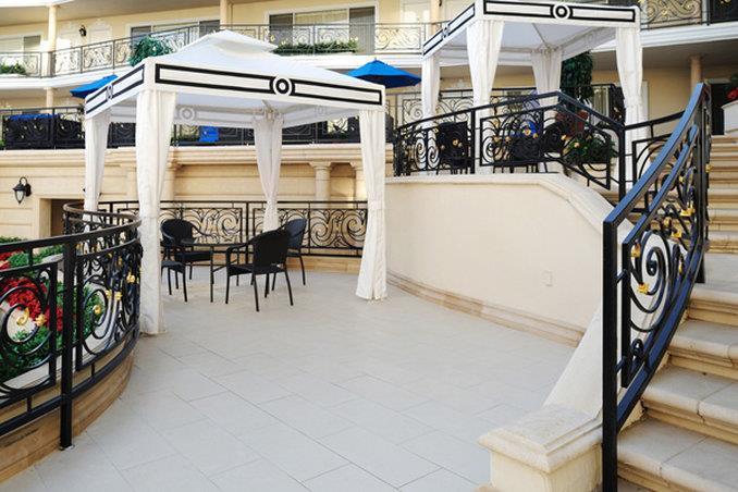 beverly hills plaza hotel and spa