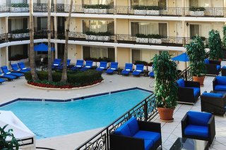 beverly hills plaza hotel and spa