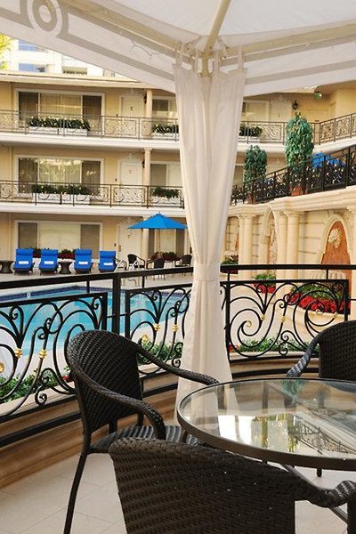 beverly hills plaza hotel and spa