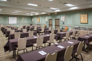 hampton inn and suites new orleans elmwood clearview pkway la