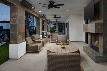 courtyard by marriott san diego carlsbad