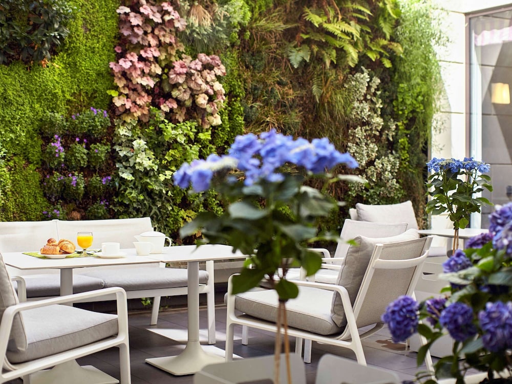 mercure paris opera garnier hotel and spa