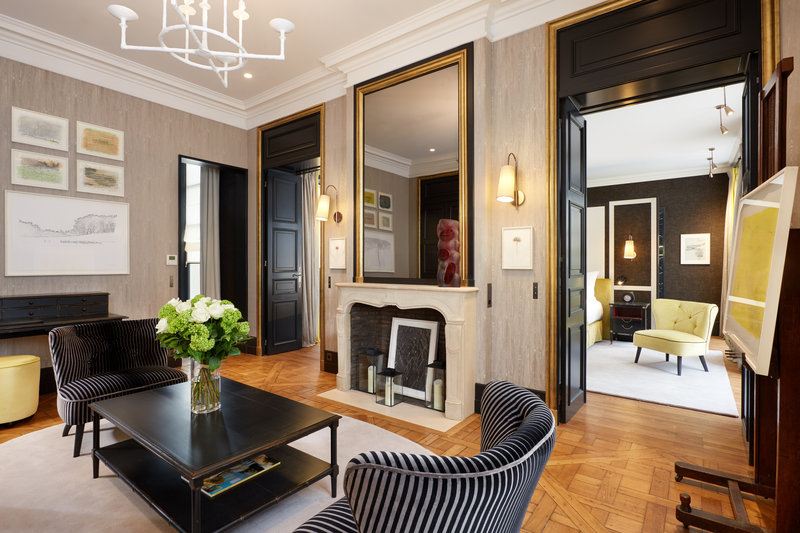 pavillon de la reine and spa place des vosges