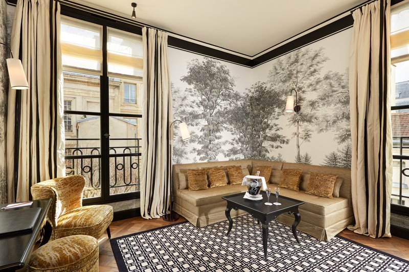 pavillon de la reine and spa place des vosges