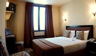 Hotel Etoile Saint Ferdinand By Happyculture,Batignolles>>Arc De Triomphe,4 star