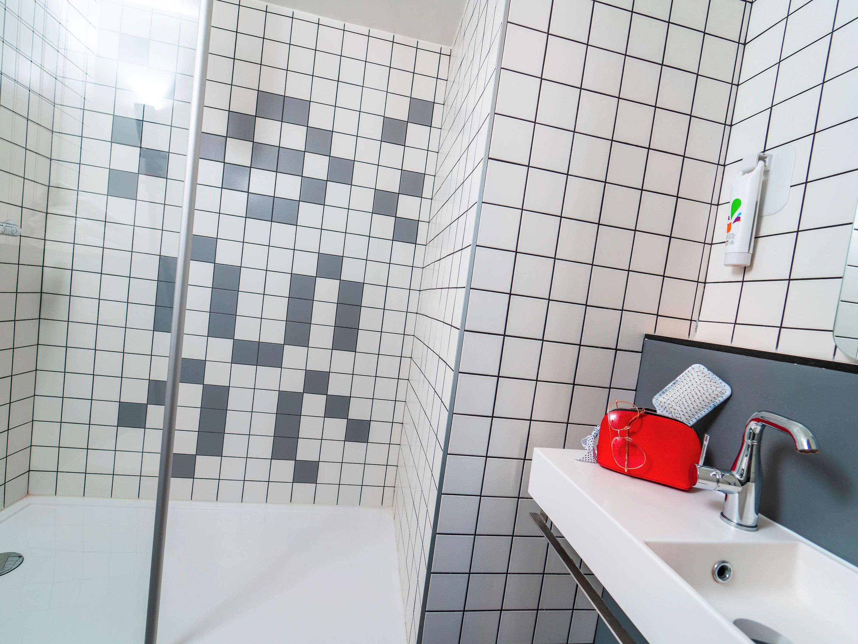 ibis styles paris place ditalie butte aux cailles hotel