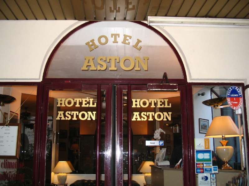 hotel aston